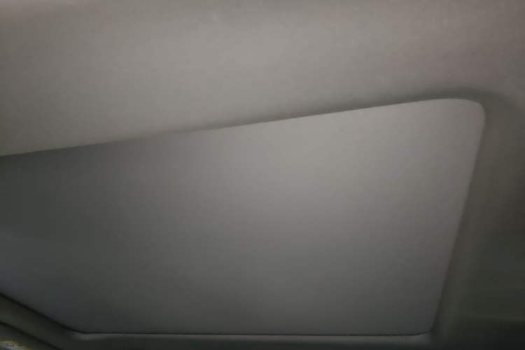 Used Toyota Camry 2019 Dual-Engine 2.5 HG Luxury Edition China VI Standard Headliner