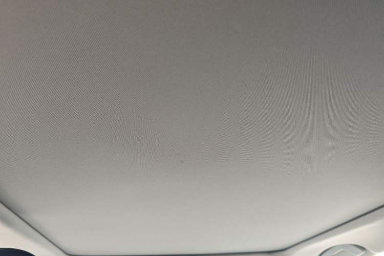 Used Toyota Camry 2019 2.5G Luxury Edition China VI Standard Headliner