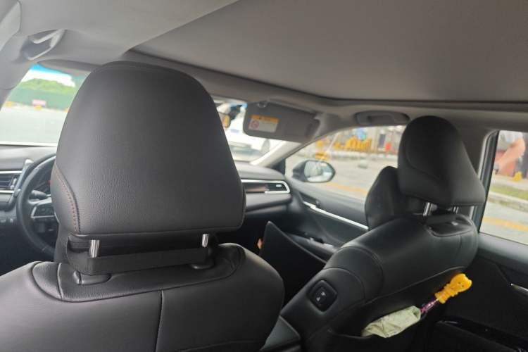 Used Toyota Camry 2019 2.5G Luxury Edition China VI Standard Headliner