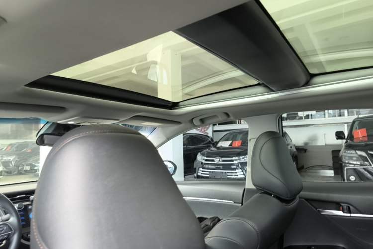 Used Toyota Camry 2019 Revised Version 2.5G Luxury Edition Headliner