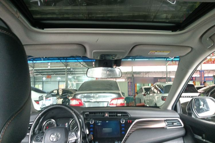 Used Toyota Camry 2019 2.0G Luxury Edition China VI Standard Headliner