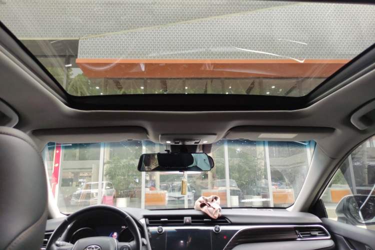 Used Toyota Camry 2019 2.5G Luxury Edition China V Standard Headliner