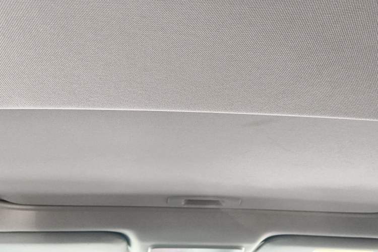 Used Toyota Camry 2019 2.0G Luxury Edition China VI Standard Headliner