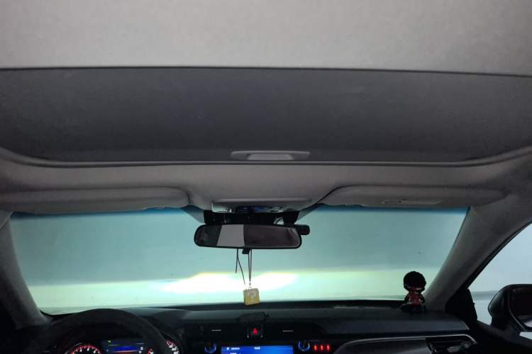 Used Toyota Camry 2019 2.5S FENGSHANG Version China VI Standard Headliner