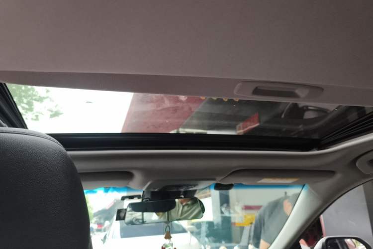 Used Toyota Camry 2019 Revised Version 2.0G Luxury Edition Headliner