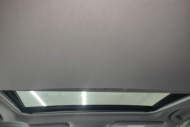 Used Toyota Camry 2019 Revised Version 2.0G Luxury Edition Headliner