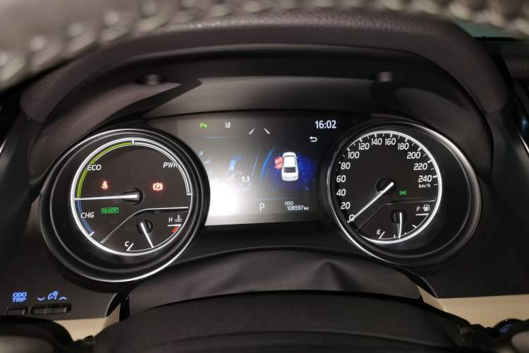 Used Toyota Camry 2019 Dual-Engine 2.5 HG Luxury Edition China VI Standard Instrument Cluster