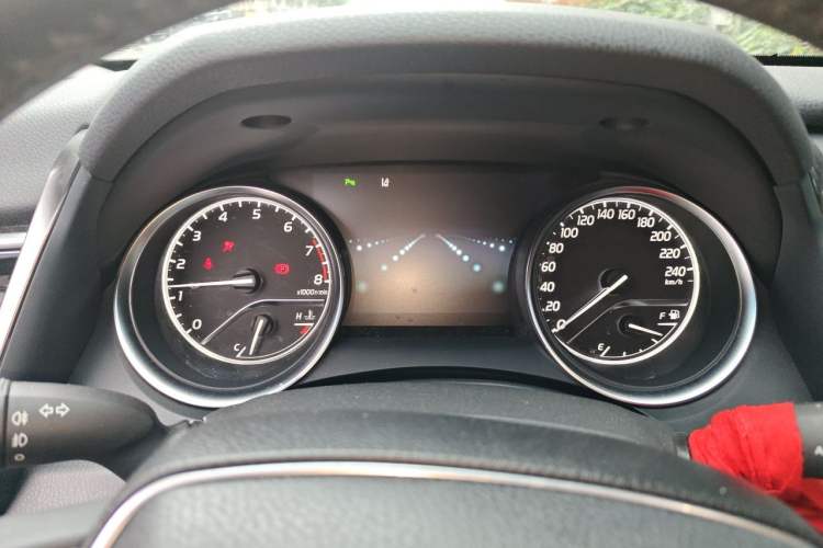 Used Toyota Camry 2019 2.0G Luxury Edition China VI Standard Instrument Cluster