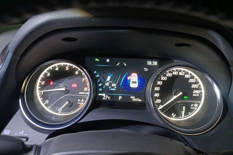 Used Toyota Camry 2019 2.0G Luxury Edition China VI Standard Instrument Cluster