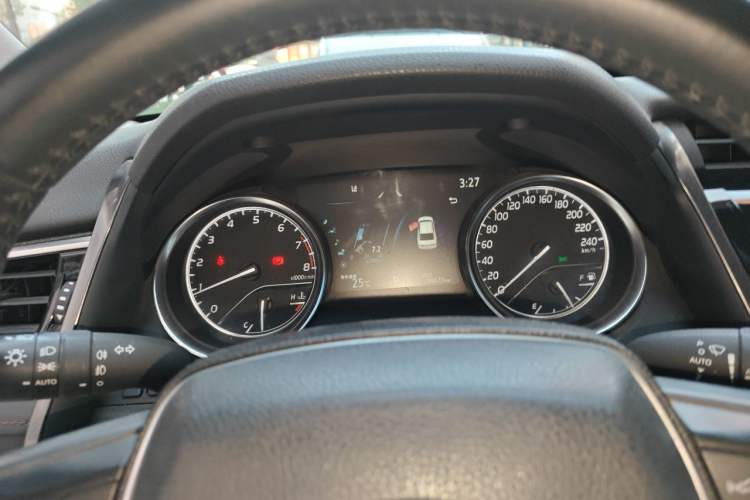 Used Toyota Camry 2019 Revised Version 2.0G Luxury Edition Instrument Cluster