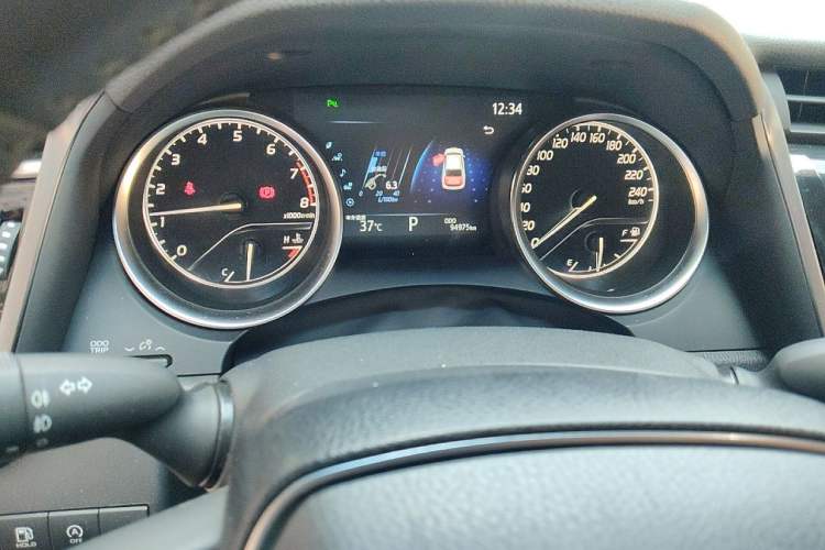 Used Toyota Camry 2019 2.0G Luxury Edition China VI Standard Instrument Cluster
