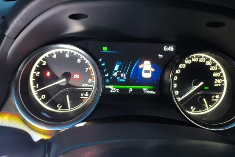 Used Toyota Camry 2019 2.5G Luxury Edition China VI Standard Instrument Cluster