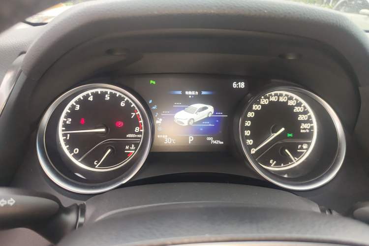 Used Toyota Camry 2019 2.0G Luxury Edition China VI Standard Instrument Cluster