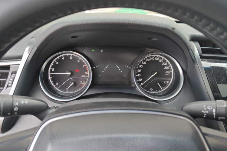 Used Toyota Camry 2019 Revised Version 2.0G Luxury Edition Instrument Cluster