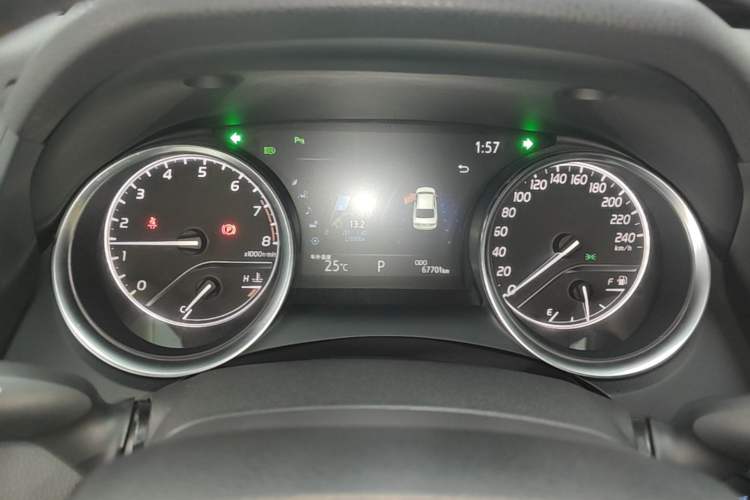 Used Toyota Camry 2019 Revised Version 2.0G Luxury Edition Instrument Cluster
