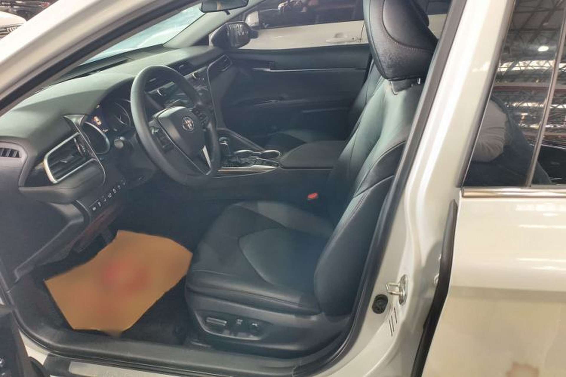 Used Toyota Camry 2019 Revised Version 2.0G Luxury Edition Interior 1