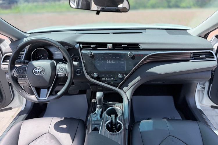 Used Toyota Camry 2019 2.5G Luxury Edition China V Standard Interior 1