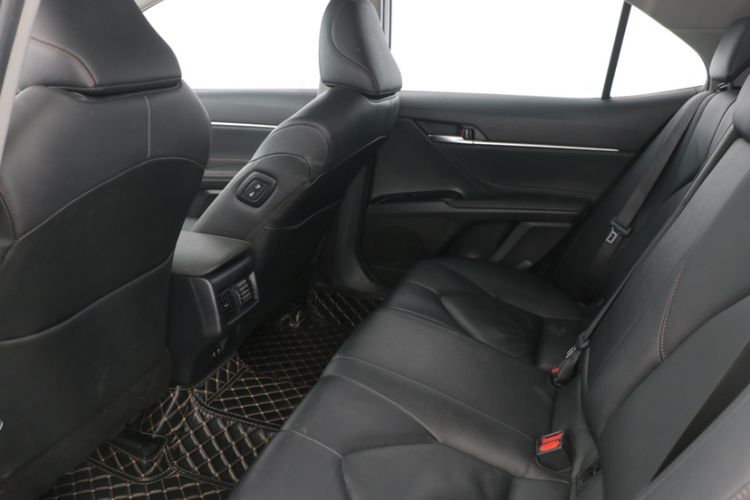 Used Toyota Camry 2019 2.0G Luxury Edition China VI Standard Interior 1
