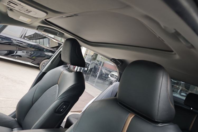 Used Toyota Camry 2019 Revised Version 2.0G Luxury Edition Interior 1