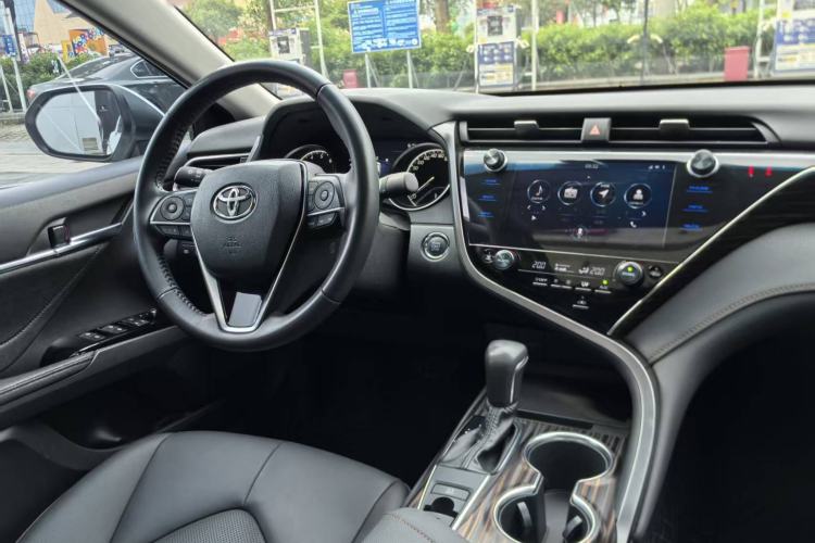 Used Toyota Camry 2019 2.0G Luxury Edition China VI Standard Interior 2