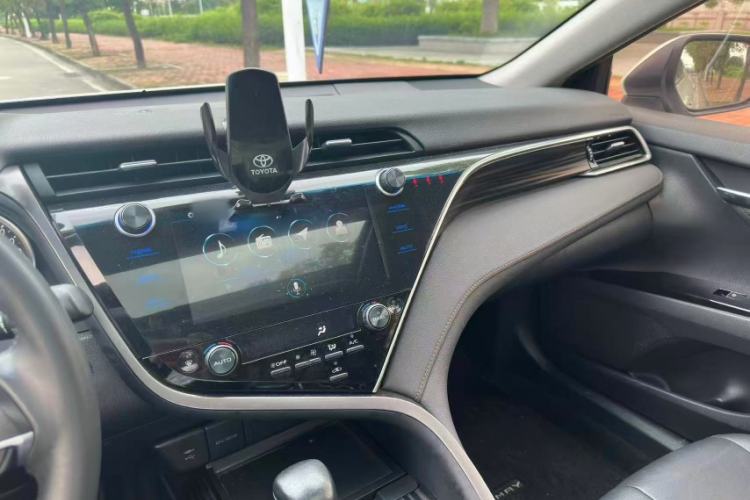 Used Toyota Camry 2019 Revised Version 2.0G Luxury Edition Interior 2