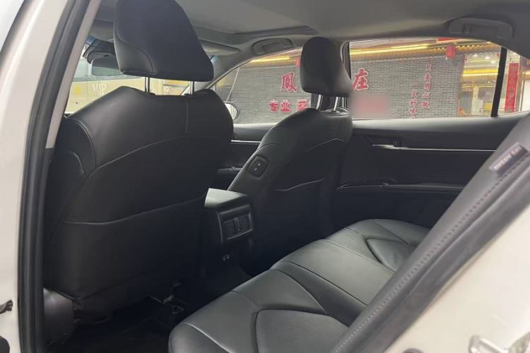 Used Toyota Camry 2019 2.0G Luxury Edition China VI Standard Interior 2