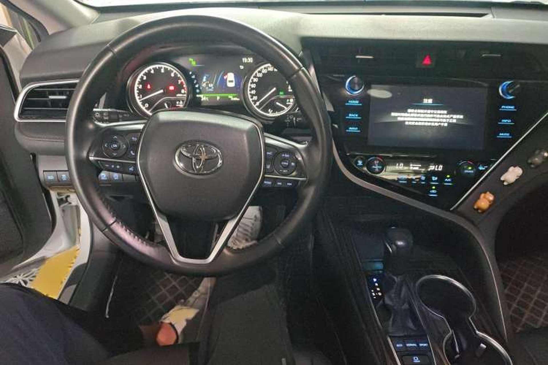 Used Toyota Camry 2019 2.5G Luxury Edition China VI Standard Interior 3