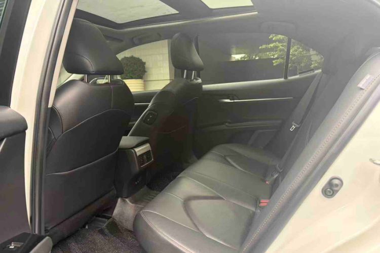 Used Toyota Camry 2019 Dual-Engine 2.5 HG Luxury Edition China VI Standard Interior 3