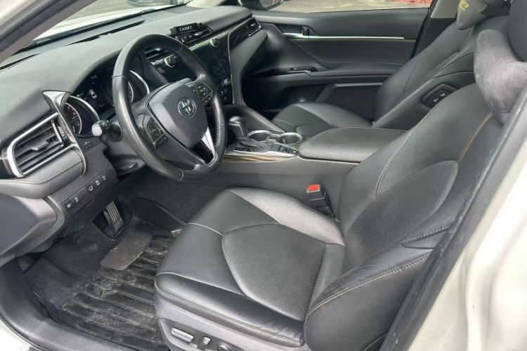 Used Toyota Camry 2019 2.0G Luxury Edition China VI Standard Interior 3