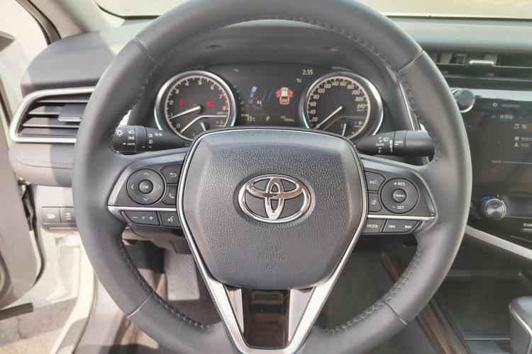Used Toyota Camry 2019 2.0G Luxury Edition China VI Standard Interior 3