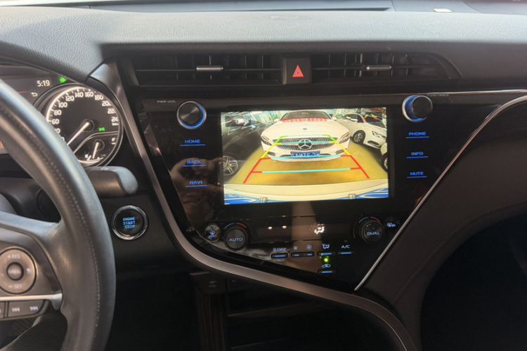 Used Toyota Camry 2019 2.5G Luxury Edition China VI Standard Interior 4