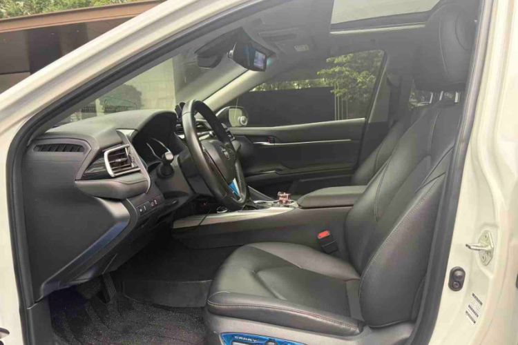 Used Toyota Camry 2019 Dual-Engine 2.5 HG Luxury Edition China VI Standard Interior 4