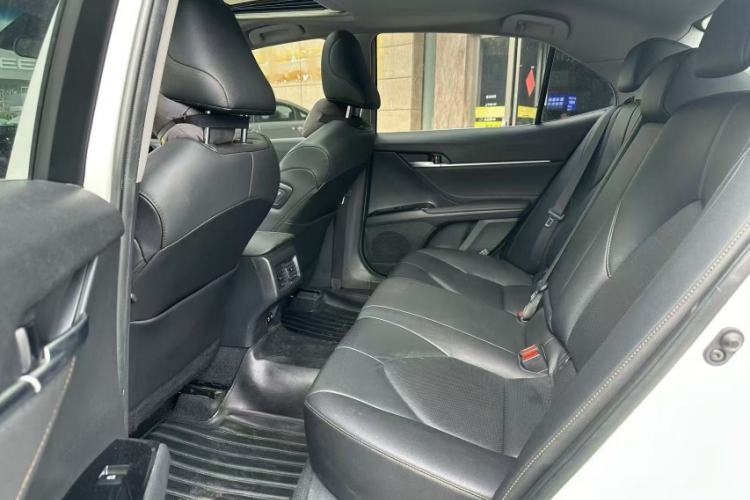 Used Toyota Camry 2019 2.0G Luxury Edition China VI Standard Interior 4