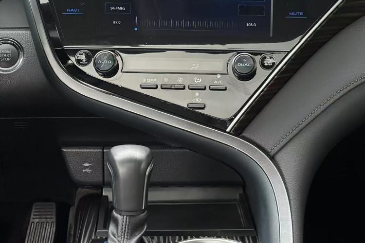 Used Toyota Camry 2019 2.5G Luxury Edition China VI Standard Interior 5