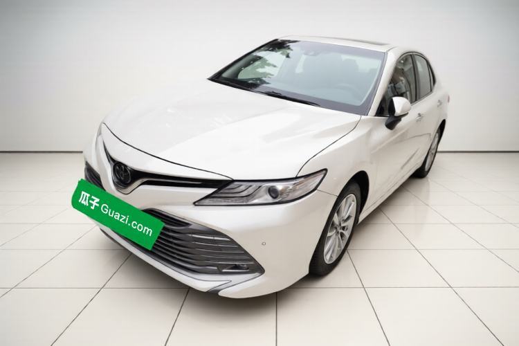 Used Toyota Camry 2019 Revised Version 2.0G Luxury Edition Guazi used car, China used car export, Used car for sale, Used  cars, Cheapest cars for sale