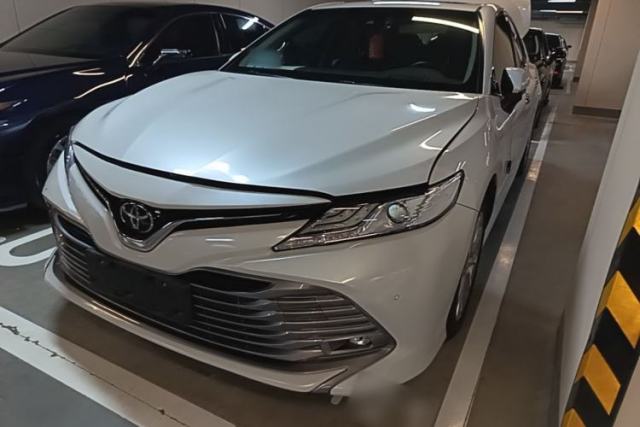 Used Toyota Camry 2019 Revised Version 2.0G Luxury Edition