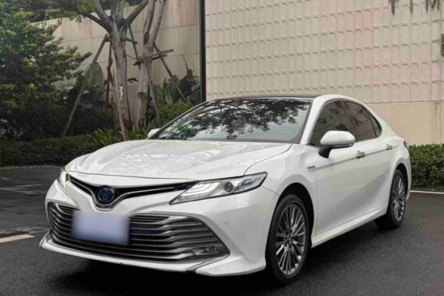 Used Toyota Camry 2019 Dual-Engine 2.5 HG Luxury Edition China VI Standard