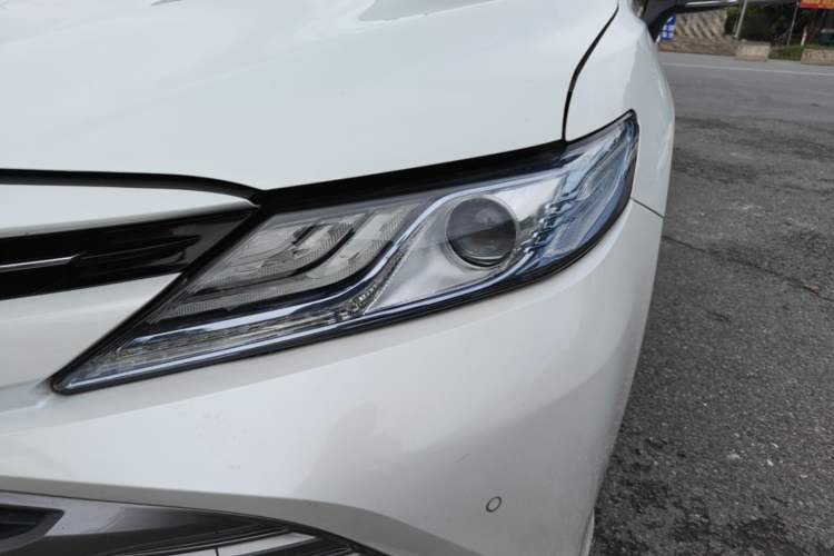 Used Toyota Camry 2019 Dual-Engine 2.5 HG Luxury Edition China VI Standard Left Front Headlight