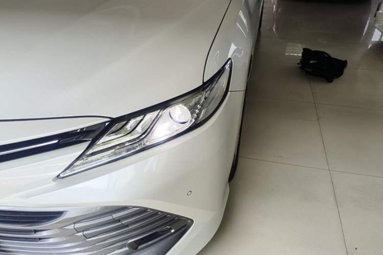Used Toyota Camry 2019 2.0G Luxury Edition China VI Standard Left Front Headlight