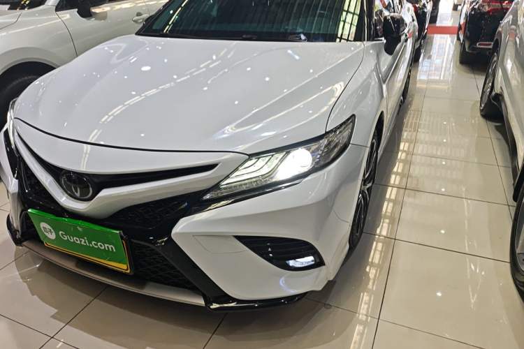 Used Toyota Camry 2019 2.5S FENGSHANG Version China VI Standard Left Front Headlight