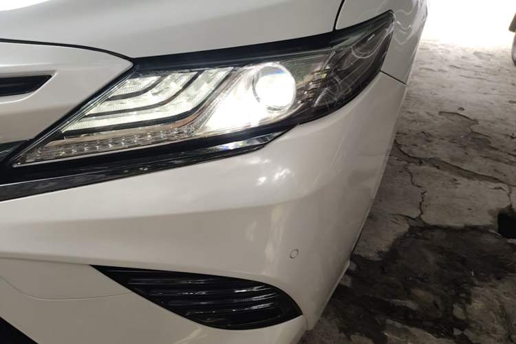 Used Toyota Camry 2019 Revised Version 2.5S Fēngshàng Edition Left Front Headlight