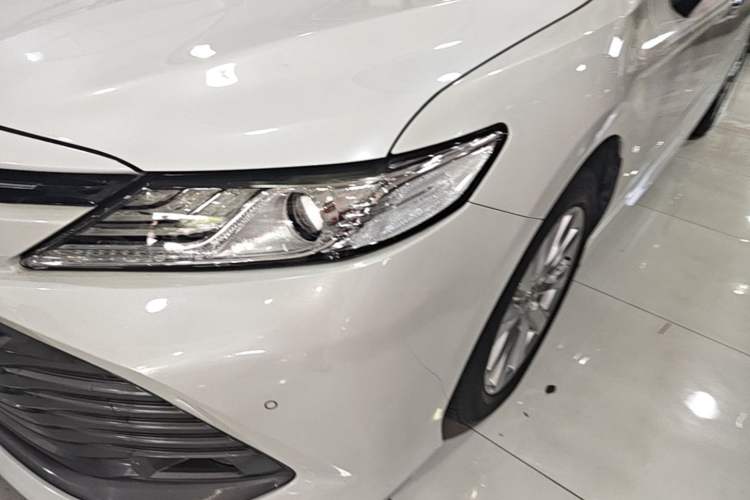 Used Toyota Camry 2019 2.0G Luxury Edition China VI Standard Left Front Headlight