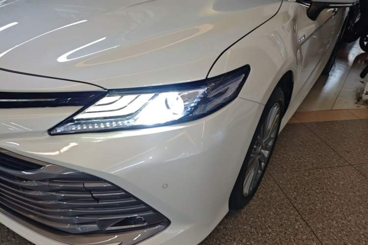 Used Toyota Camry 2019 Dual-Engine 2.5 HG Luxury Edition China VI Standard Left Front Headlight