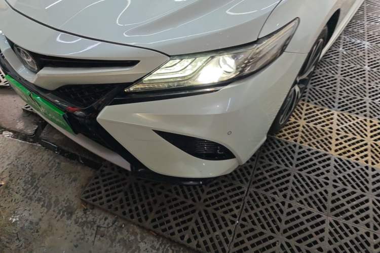 Used Toyota Camry 2019 2.5S FENGSHANG Version China VI Standard Left Front Headlight