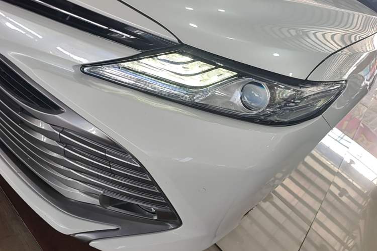 Used Toyota Camry 2019 Dual-Engine 2.5 HG Luxury Edition China VI Standard Left Front Headlight
