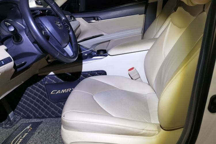 Used Toyota Camry 2019 Dual-Engine 2.5 HG Luxury Edition China VI Standard Left Front Seat