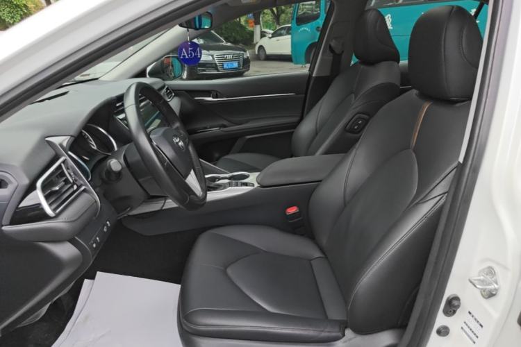 Used Toyota Camry 2019 Dual-Engine 2.5 HG Luxury Edition China VI Standard Left Front Seat