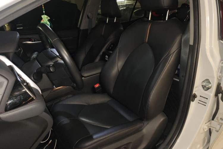 Used Toyota Camry 2019 2.0G Luxury Edition China VI Standard Left Front Seat