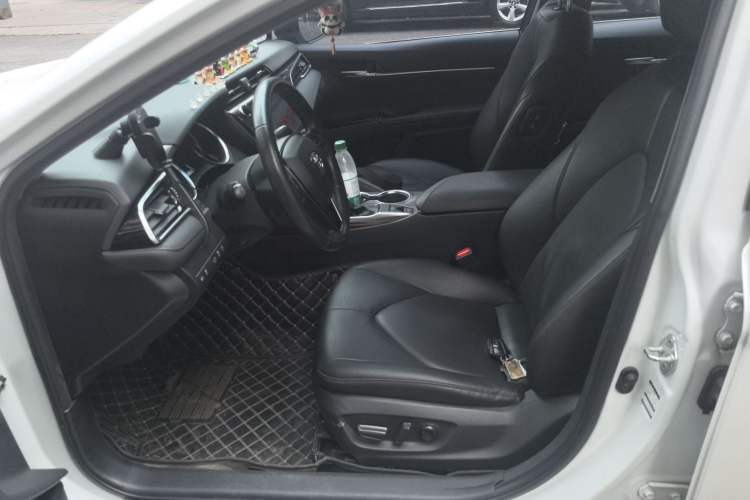 Used Toyota Camry 2019 Revised Version 2.0G Luxury Edition Left Front Seat