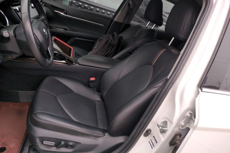 Used Toyota Camry 2019 Revised Version 2.0G Luxury Edition Left Front Seat